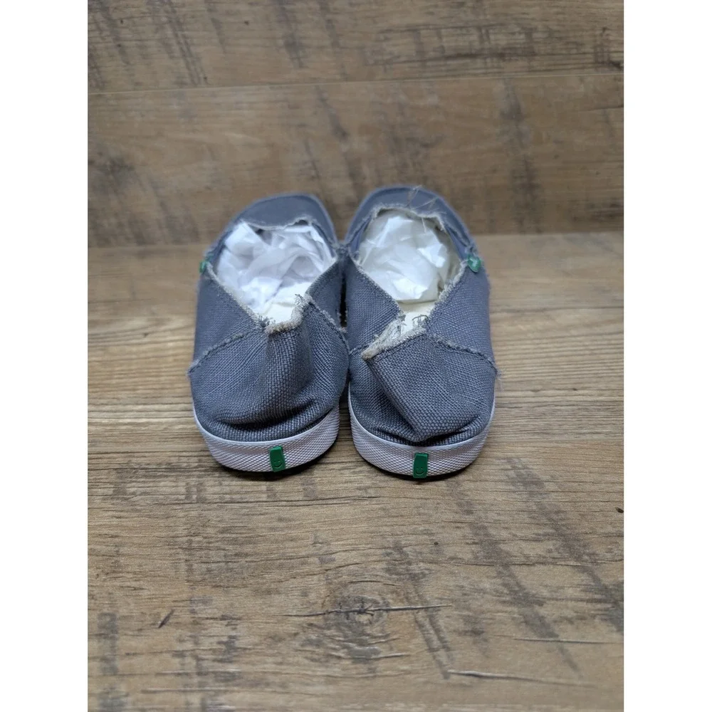Sanuk Slip On Canvas Shoes‎ Women's Size 10 Gray Casual Skate Surf Style